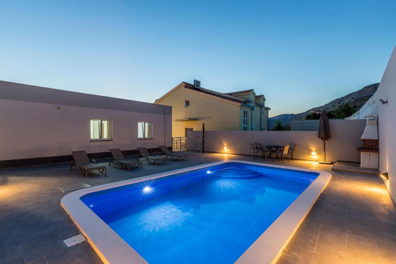 House With Private Pool Magdalena Apartman Podstrana Kültér fotó
