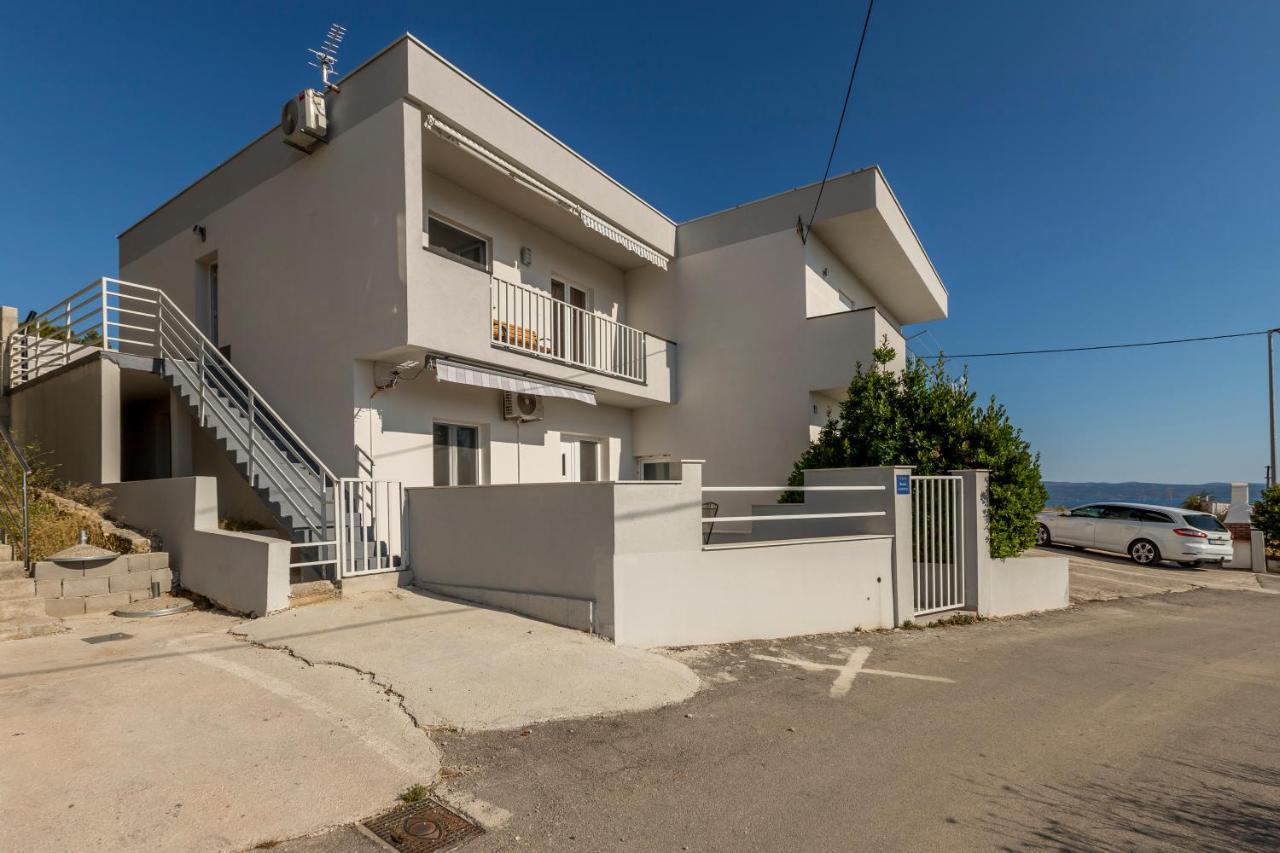House With Private Pool Magdalena Apartman Podstrana Kültér fotó