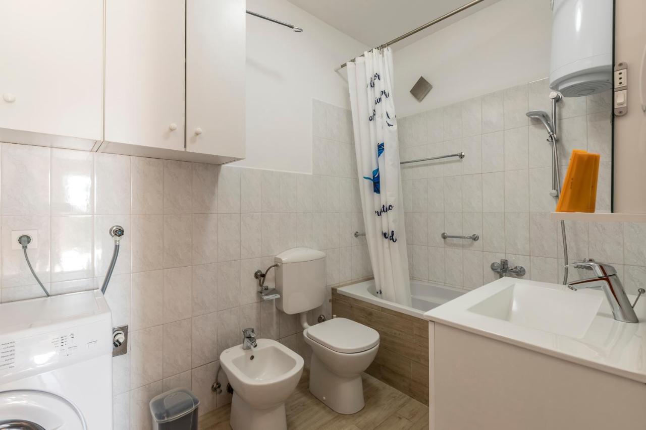House With Private Pool Magdalena Apartman Podstrana Kültér fotó